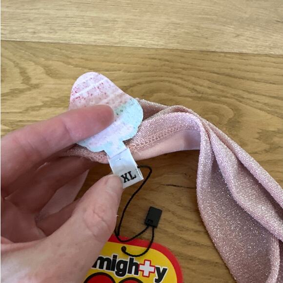 Omighty - Sparkly Halter Neck Rosette Detail Mini Dress in Pink - Picture 4 of 5